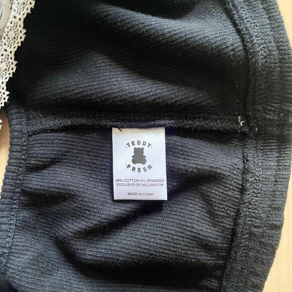 Teddy Fresh Women's Black Ribbed Bike Top Sports Bra w/ Ribbon size Medium NWOT - Picture 4 of 5